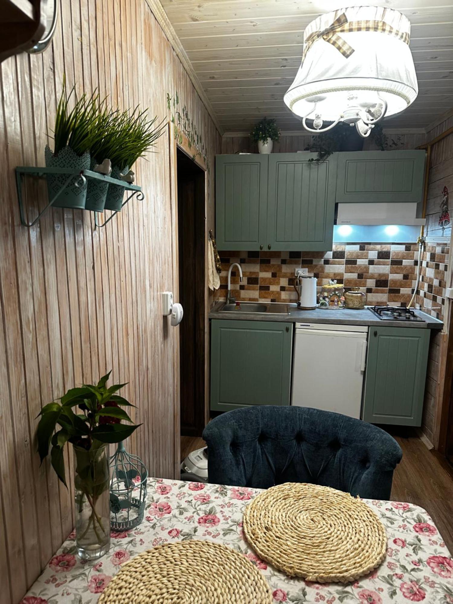 Казковий Дім Та Garden Два Будиночки В Горах З Чаном-Джакузі Slavske Exterior photo